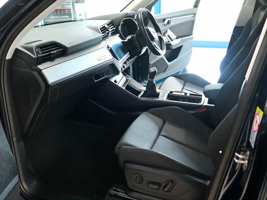 Audi Q3 1.5 Sport 35 Tfsi Blue #4