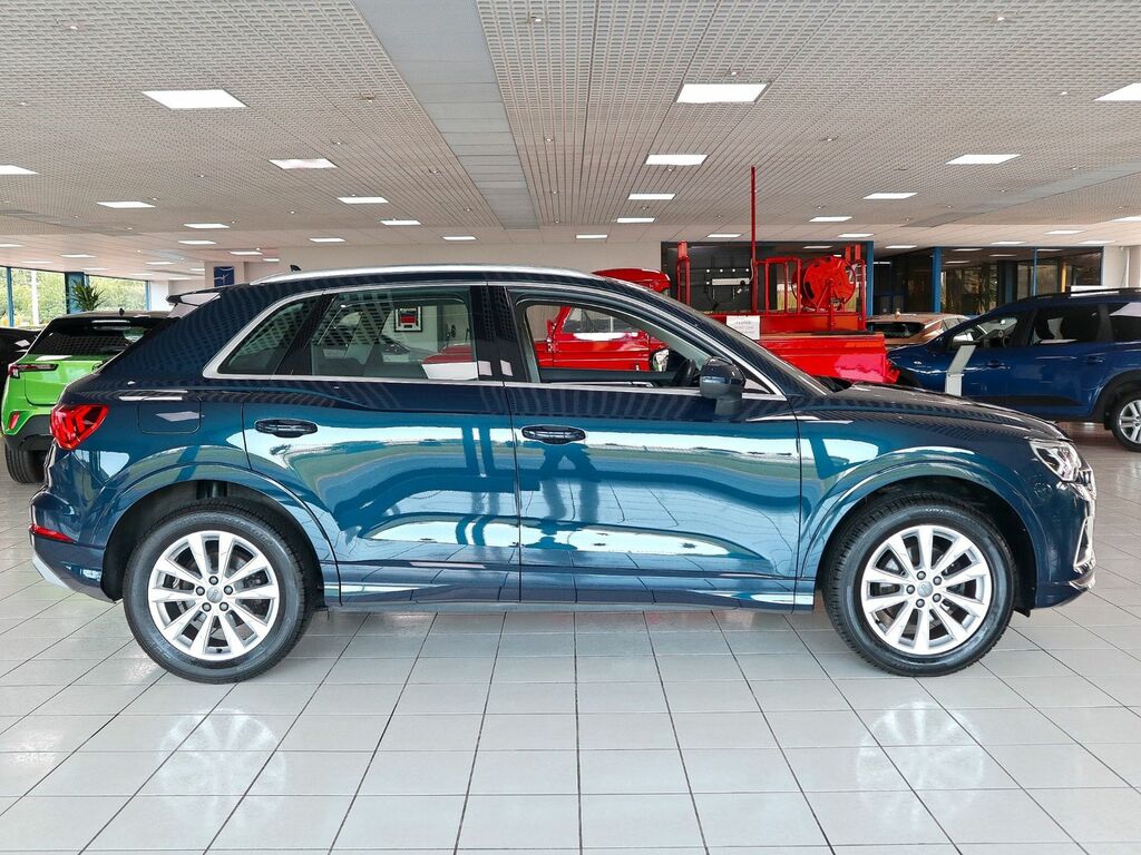 Audi Q3 1.5 Sport 35 Tfsi Blue #6