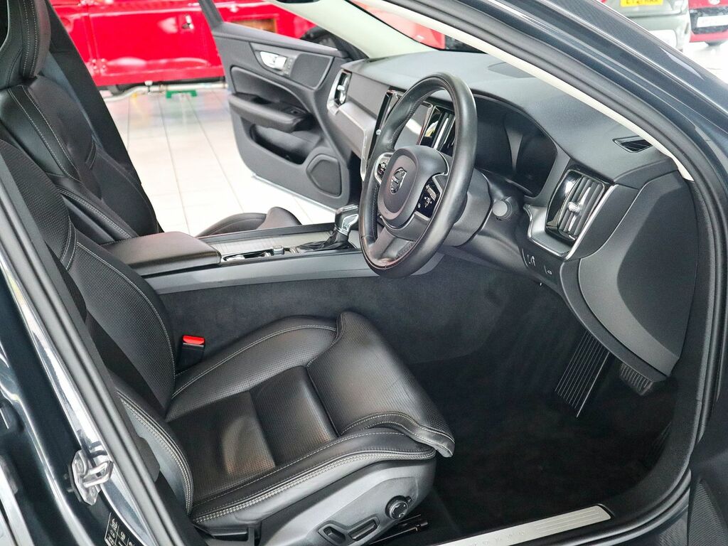 Volvo S60 2.0 Inscription Plus T5 Grey #3