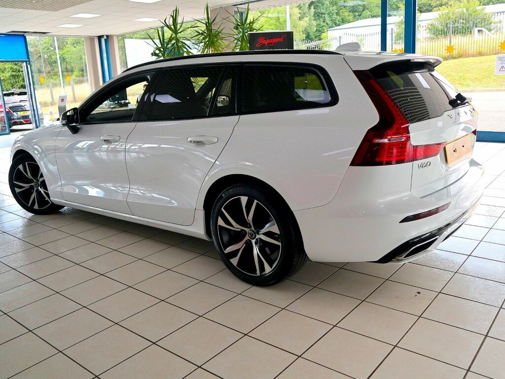 Volvo V60 2.0 R-design B4 Mhev White #2