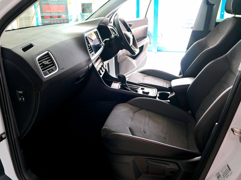 Seat Ateca 2.0 Fr Tdi Dsg 4Drive SY22LGO White #4