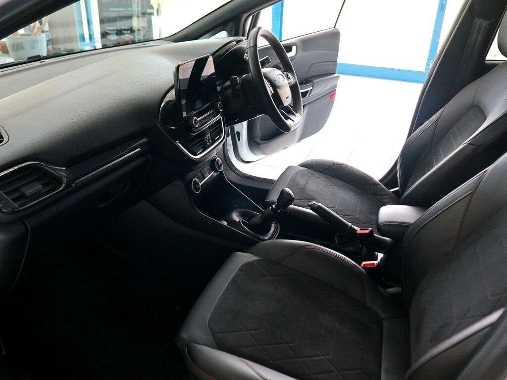 Ford Fiesta 1.0 St-line X Edition Ecoboost Mhev MT73DXH White #4