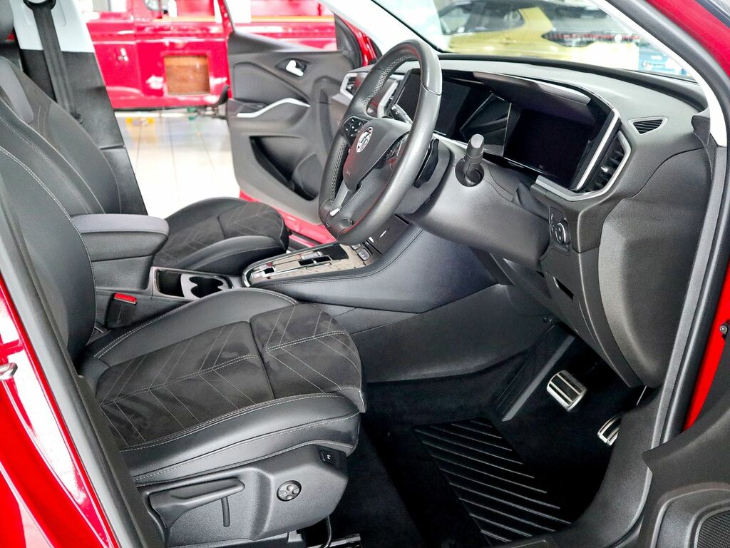 Vauxhall Grandland 1.6 Ultimate Plug In Hybrid Red #3