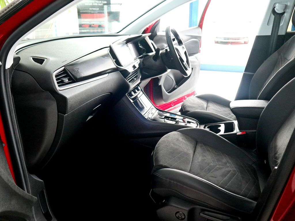 Vauxhall Grandland 1.6 Ultimate Plug In Hybrid Red #4