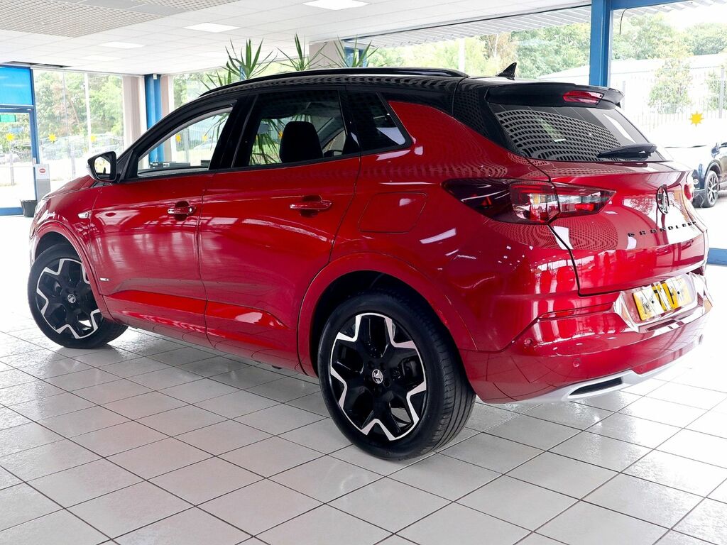 Vauxhall Grandland 1.6 Ultimate Plug In Hybrid Red #2