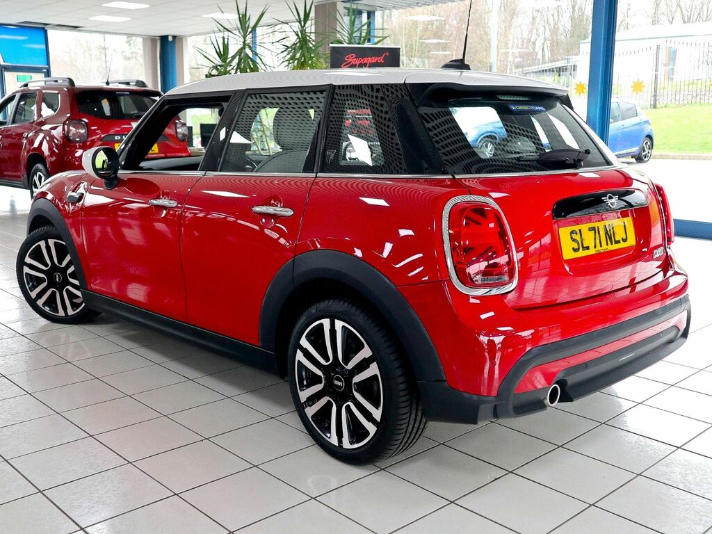 Mini Hatch 1.5 Cooper Exclusive SL71NLJ Red #2