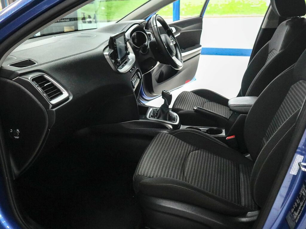 Kia Xceed 1.5 2 T-gdi Blue #4