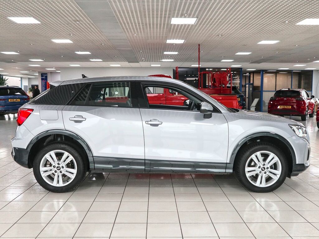 Audi Q2 1.5 Sport 35 Tfsi Silver #6