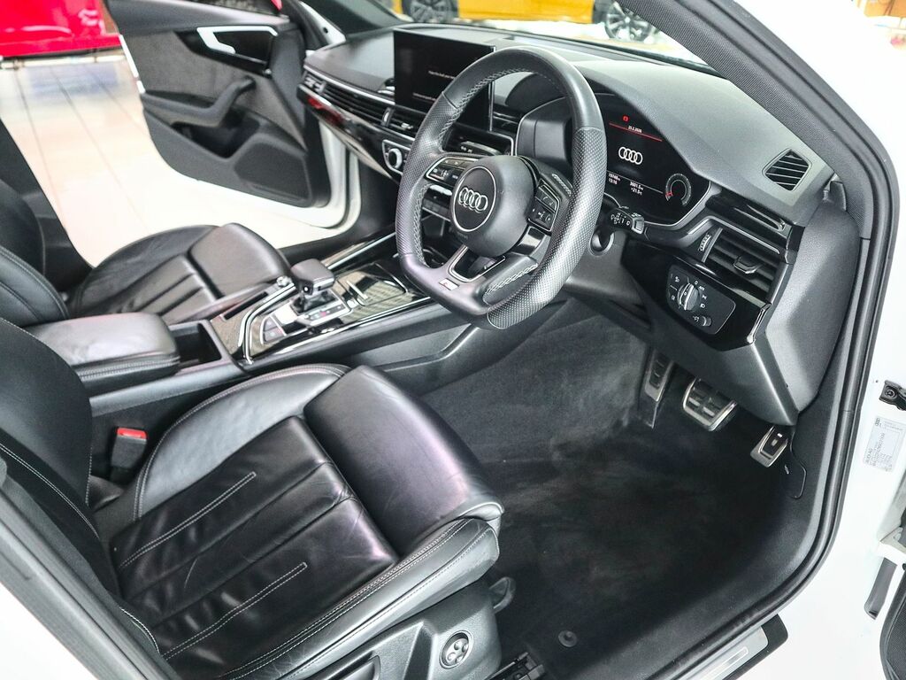 Audi A4 Avant 2.0 Avant 35 Black Edition Tfsi S Tronic White #3
