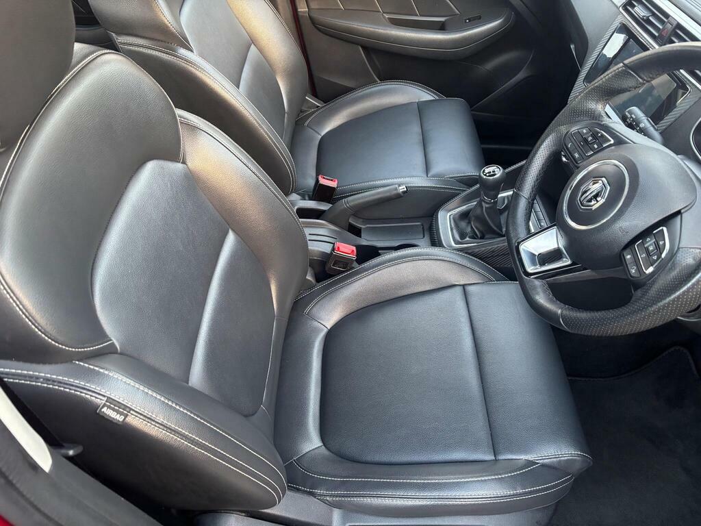 MG ZS 1.5 Vti-tech Exclusive Euro 6 S S WJ19DVF Red #2