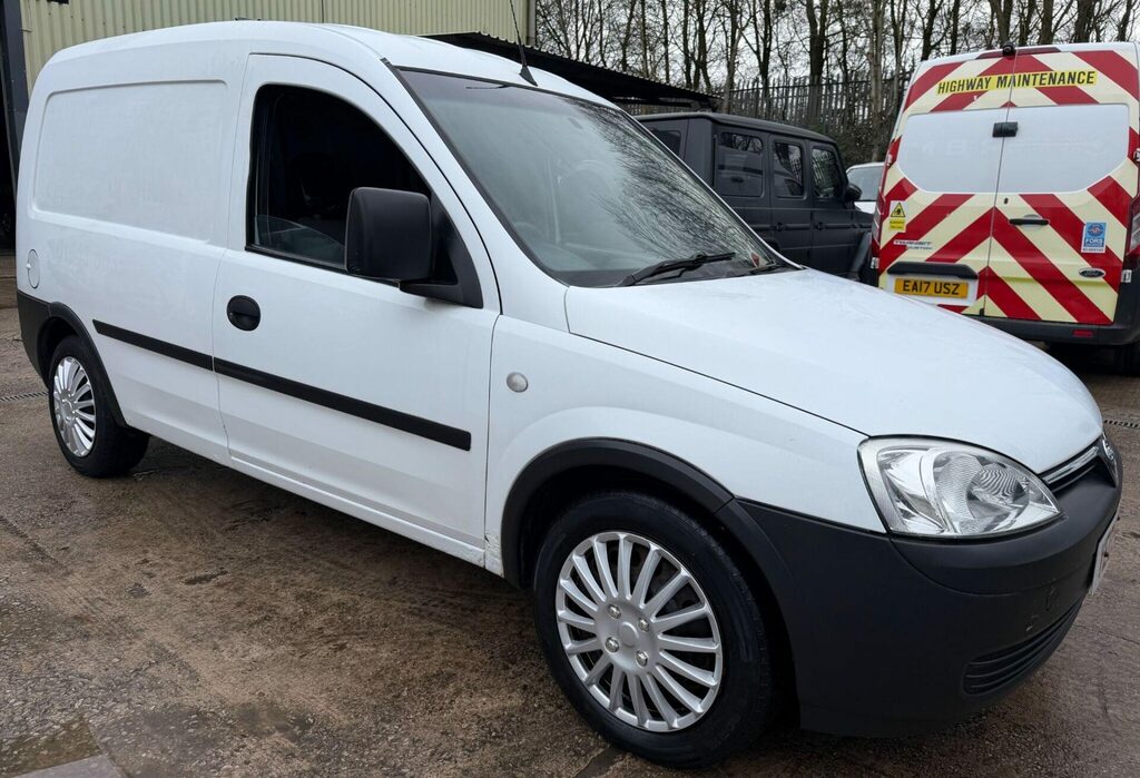 Vauxhall Combo 1700 Dti Maxx Silver #2
