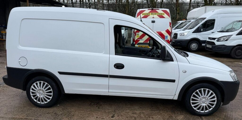 Vauxhall Combo 1700 Dti Maxx Silver #5