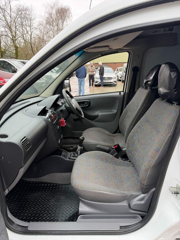 Vauxhall Combo 1700 Dti Maxx Silver #34
