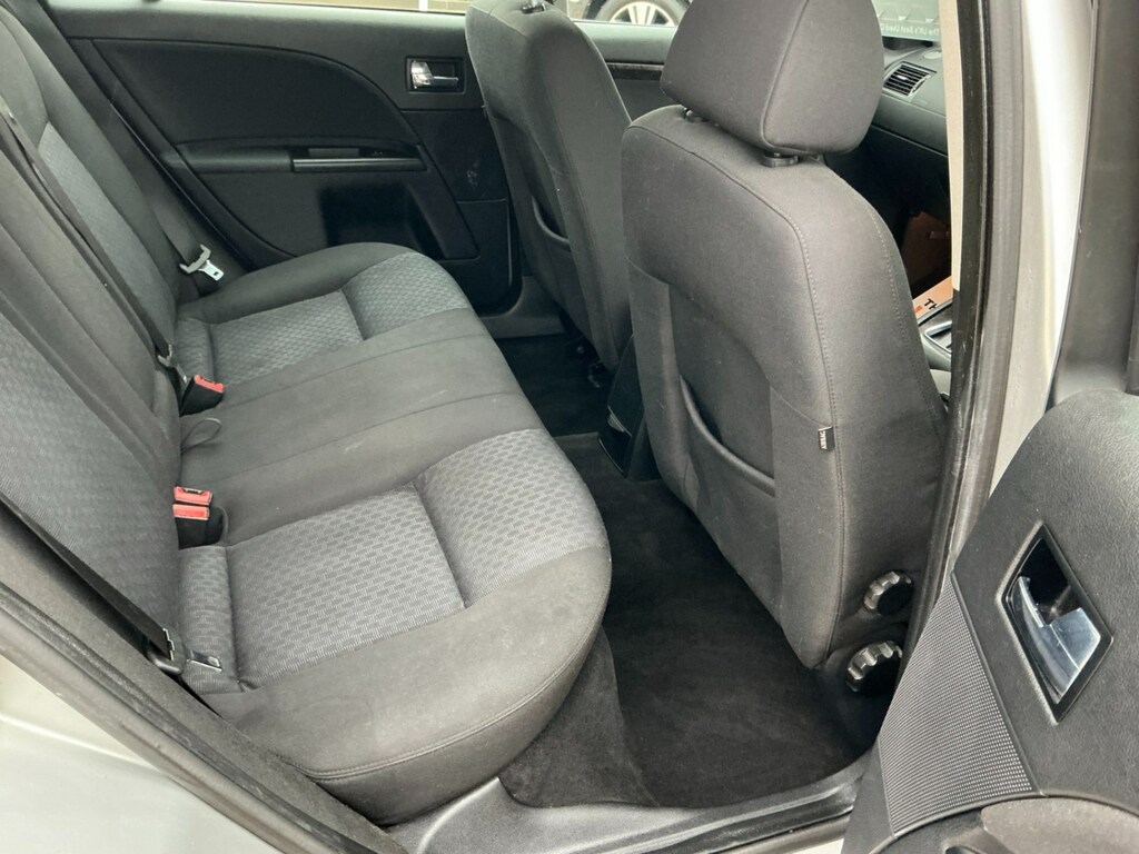 Ford Mondeo St 220 Silver #7