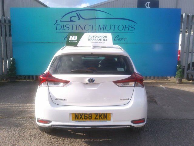 Toyota Auris Vvt-h Icon Tech Hatchback NX68ZKN White #5