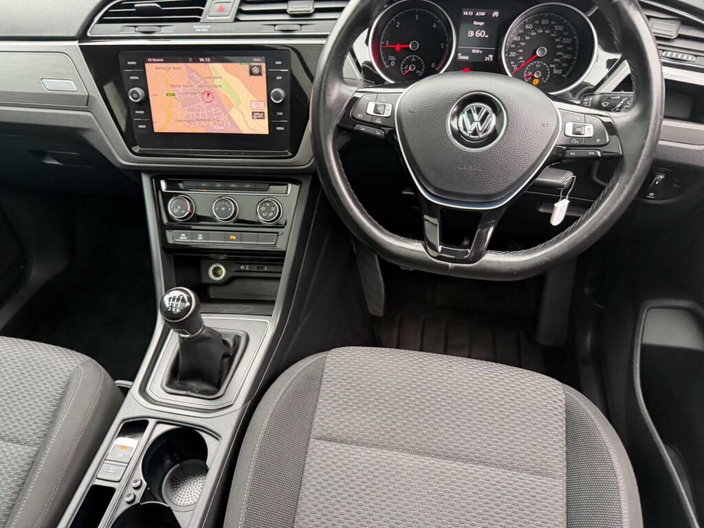 Volkswagen Touran Mpv 1.6 Tdi Se Family Euro 6 Ss 201818 White #2