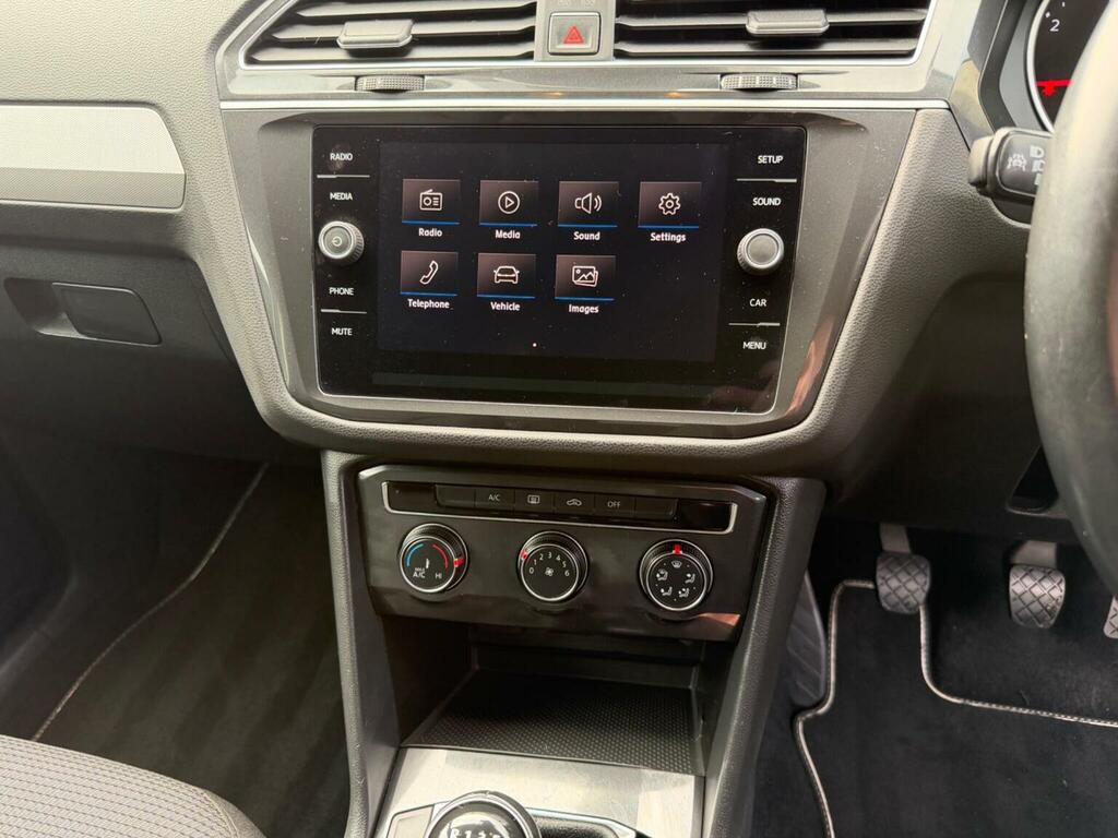 Volkswagen Tiguan Suv 2.0 Tdi S Euro 6 Ss 201767 White #4