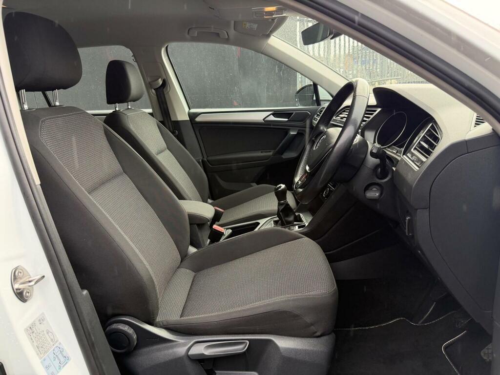 Volkswagen Tiguan Suv 2.0 Tdi S Euro 6 Ss 201767 White #6