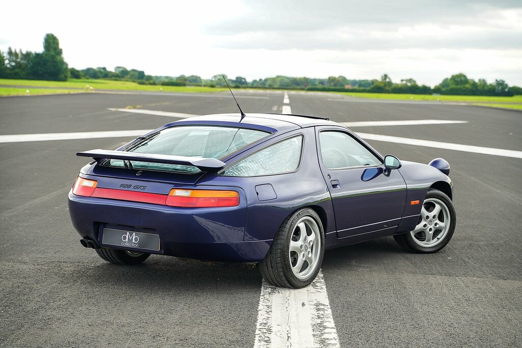 Porsche 928 Gts Blue #2