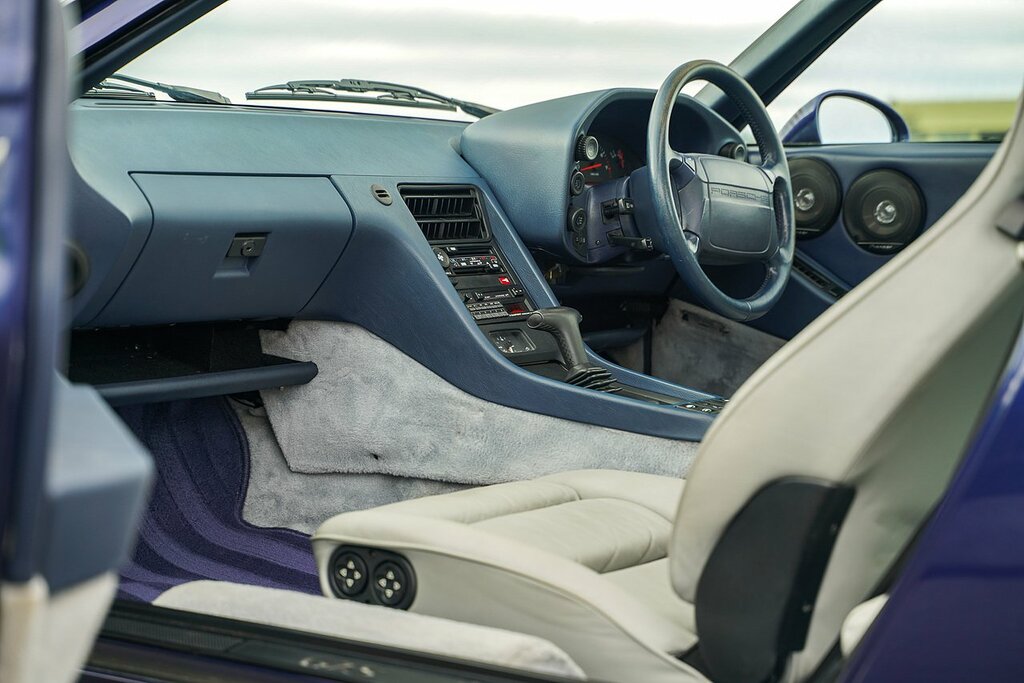 Porsche 928 Gts Blue #3