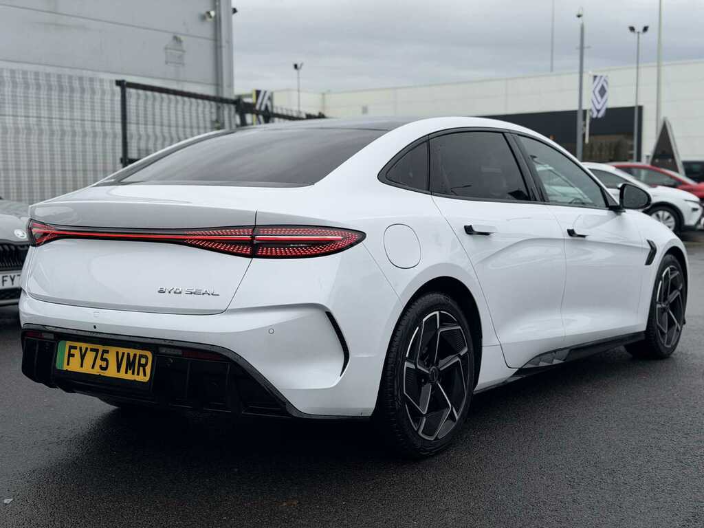 Byd Seal 230Kw Design 83Kwh FY75VMR White #4