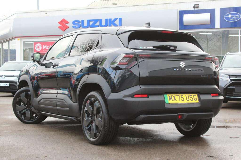 Suzuki Vitara 128Kw Ultra 61Kwh Black #4
