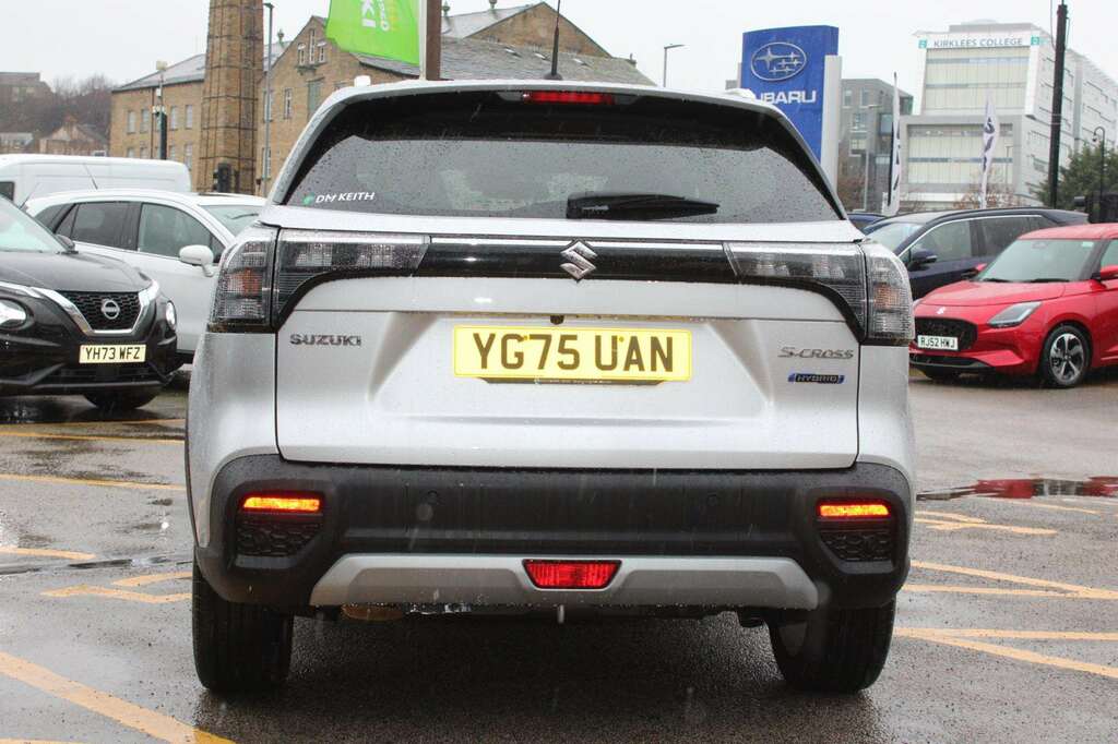 Suzuki SX4 S Cross 1.4 Boosterjet 48V Hybrid Ultra White #6