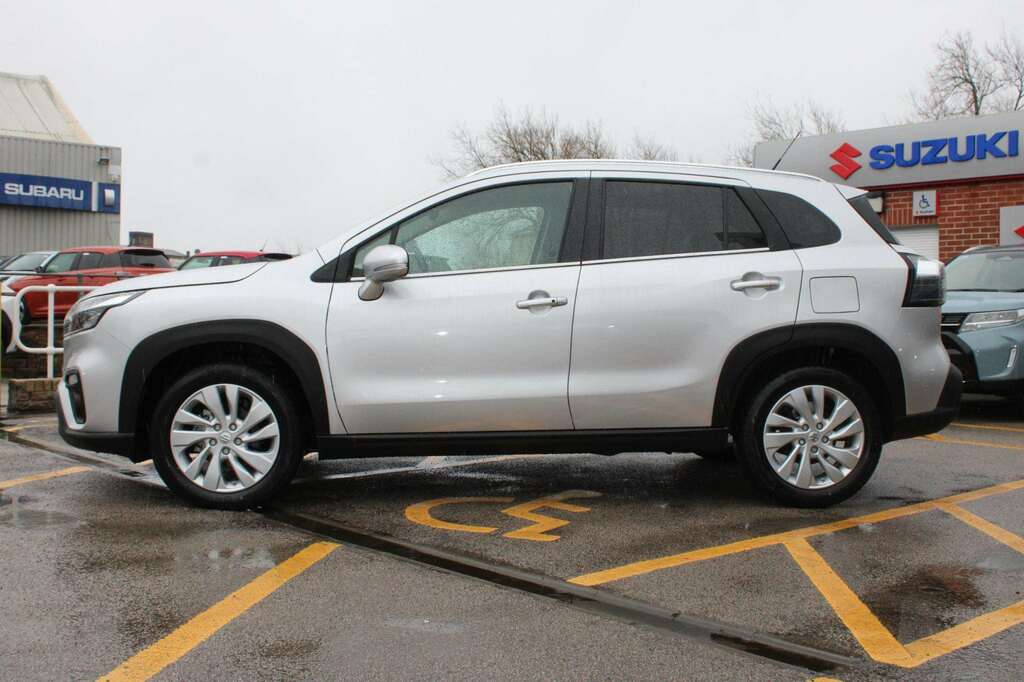 Suzuki SX4 S Cross 1.4 Boosterjet 48V Hybrid Ultra White #3