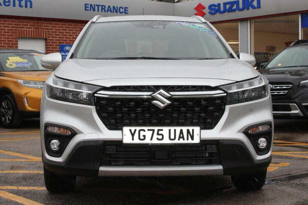 Suzuki SX4 S Cross 1.4 Boosterjet 48V Hybrid Ultra White #2