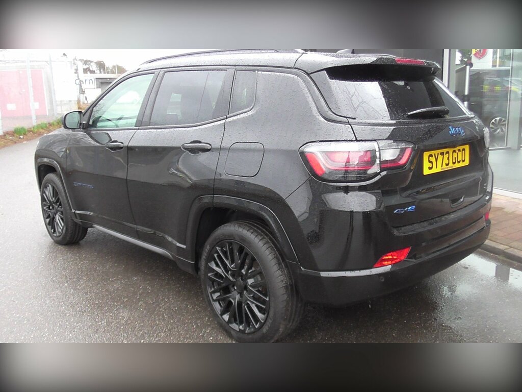 Jeep Compass S 4 X E 1.3 Plug In Phev 5-Door Black #2