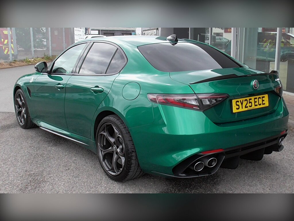 Alfa Romeo Giulia V6 Bi Turbo Quadrifoglio Green #2