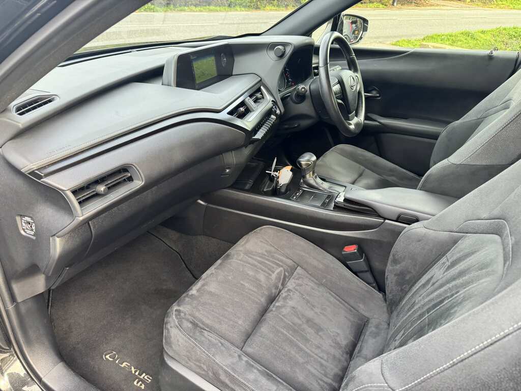 Lexus UX Cvt Self Charging CK70AOZ Black #4
