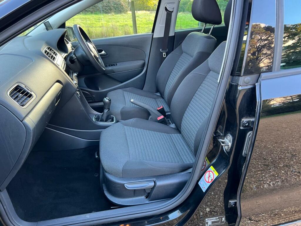 Volkswagen Polo Hatchback 1.2 Match Edition 2013 Black #4