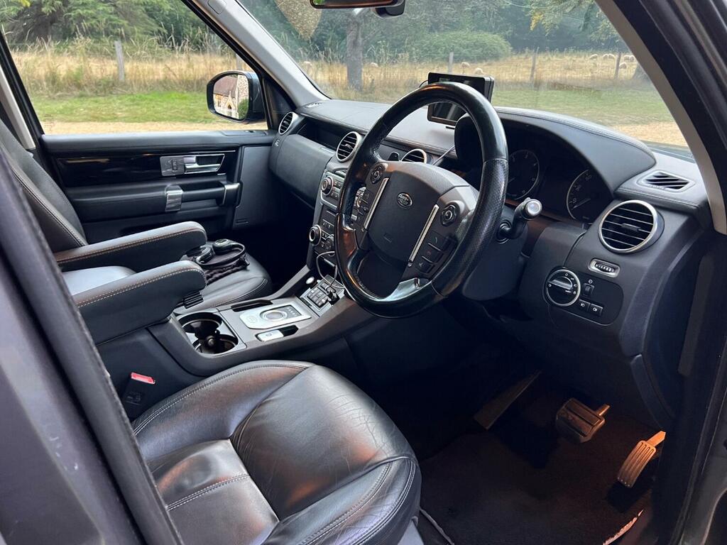 Land Rover Discovery 4 Suv 3.0 Sd V6 Hse Luxury 2015 AV65LCY Grey #4