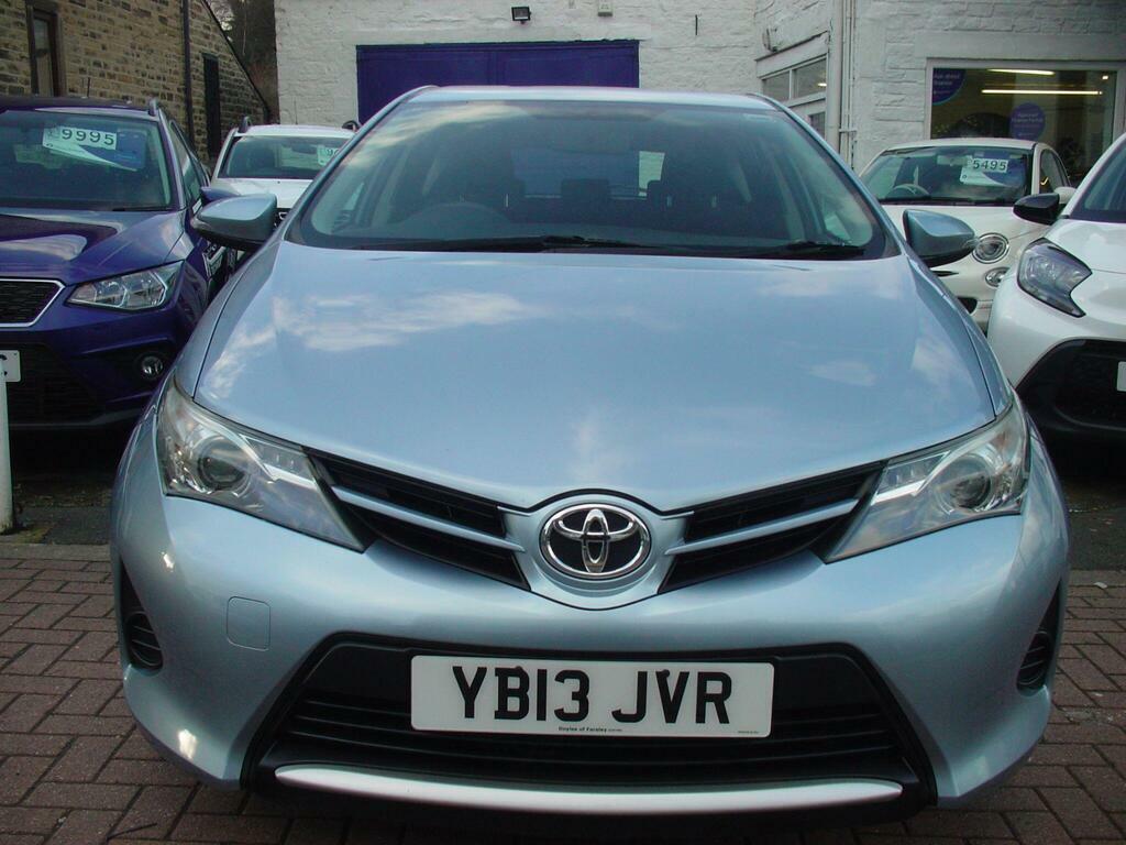 Toyota Auris 1.33 Dual Vvt-i Active Euro 5 S S #2