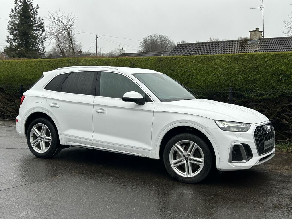 Audi Q5 Suv White #2