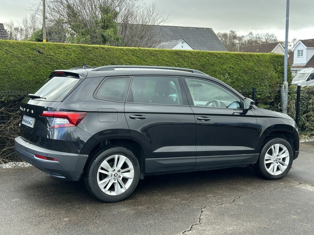Skoda Karoq Mpv Black #4