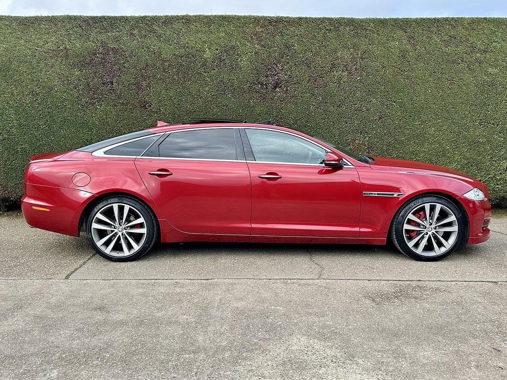 Jaguar XJ 3.0D V6 Portfolio Saloon Euro 5 S Red #4