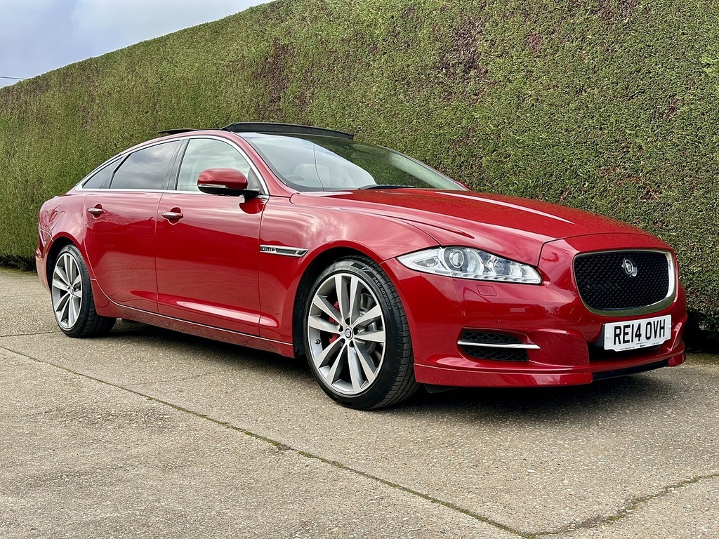 Jaguar XJ 3.0D V6 Portfolio Saloon Euro 5 S Red