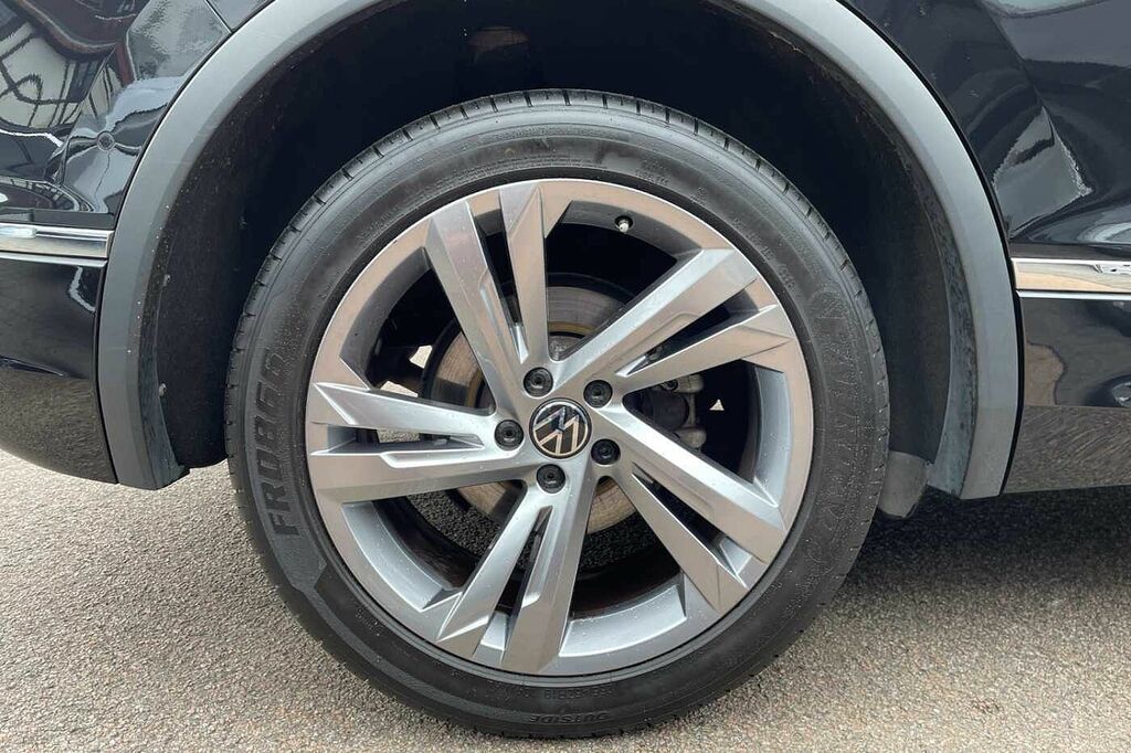 Volkswagen Tiguan 1.5 Tsi 150 R-line Edition Dsg VN23NJU Black #5
