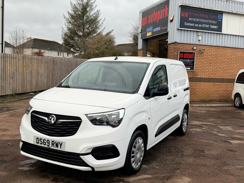 Vauxhall Combo 1.6 Turbo D 2300 Sportive DS69RWY White #4