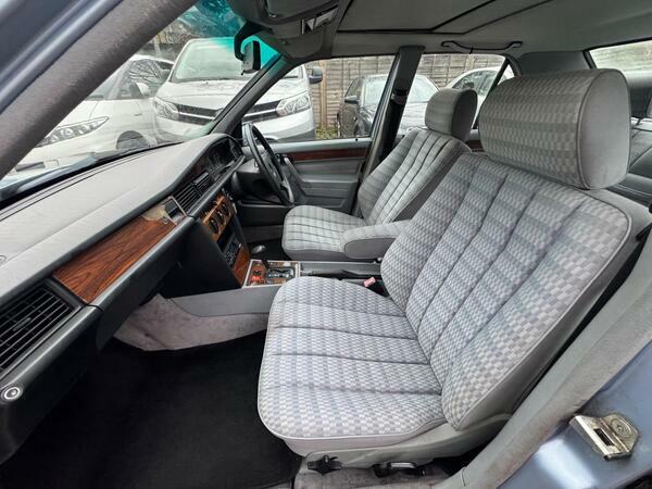 Mercedes-Benz 190 1.8 E  #21