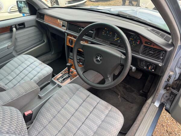 Mercedes-Benz 190 1.8 E  #13