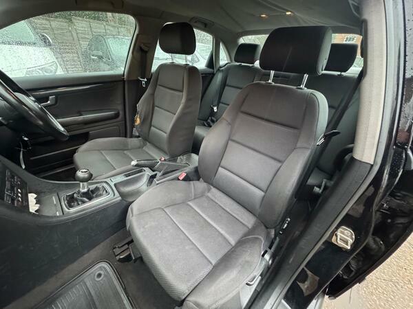Audi A4 2.0 Se Black #21