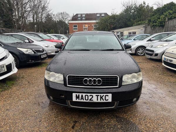 Audi A4 2.0 Se Black #3