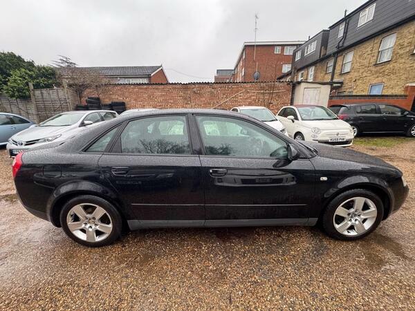 Audi A4 2.0 Se Black #16