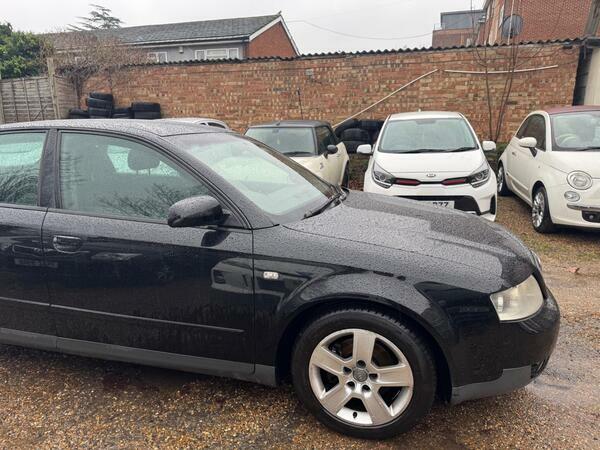 Audi A4 2.0 Se Black #15