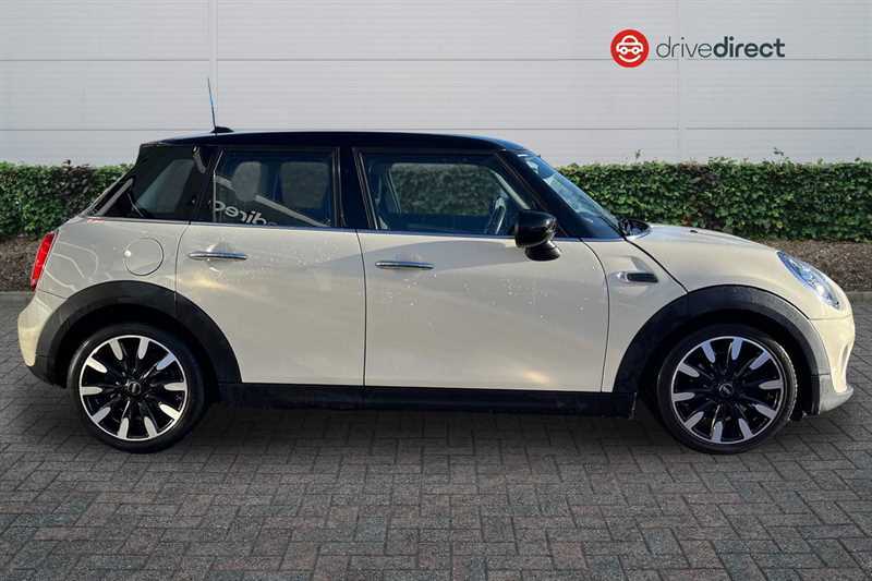 Mini Hatch 1.5 Cooper Exclusive Hatchback Steptron YK69KDR Brown #2