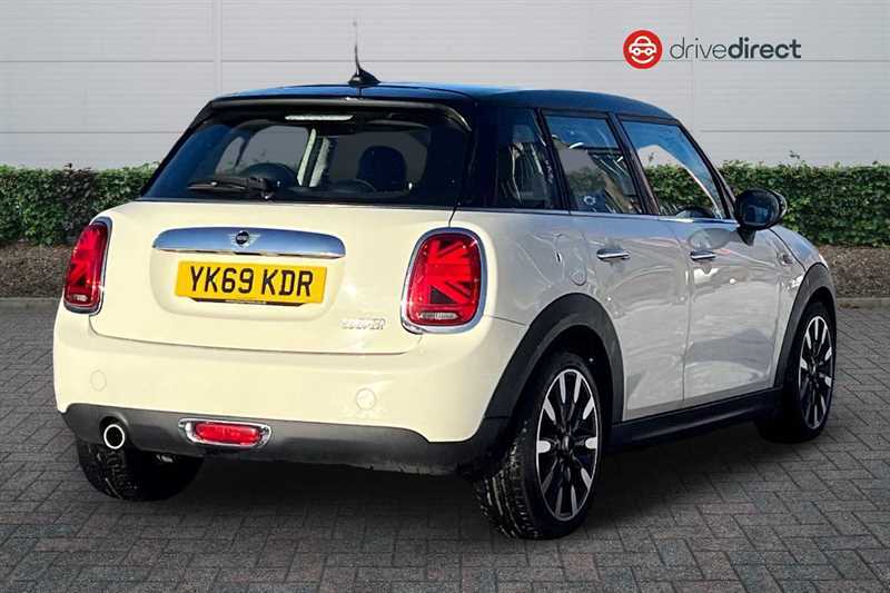 Mini Hatch 1.5 Cooper Exclusive Hatchback Steptron YK69KDR Brown #3