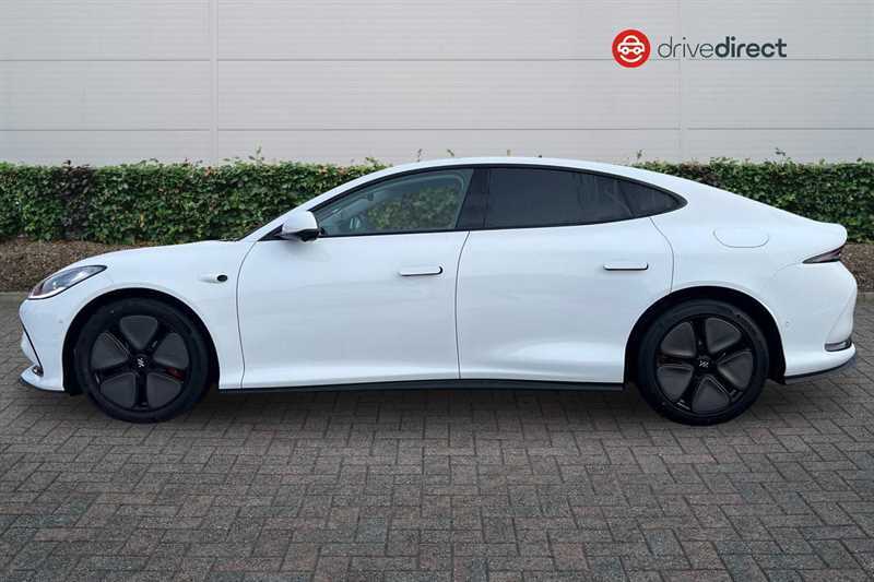MG IM5 100Kwh Long Range Saloon 407 Ps YY75FXS White #6